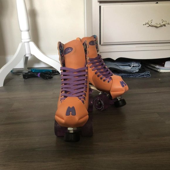 SOLD - Picture 2 of 8